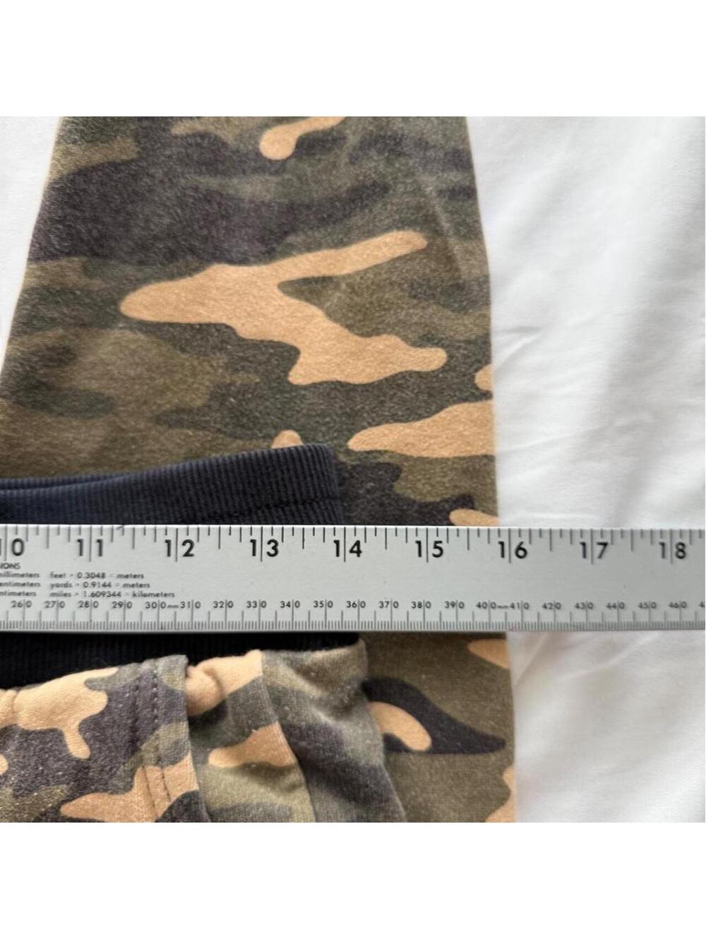True Religion Camo Drawstring Sweatpants - Picture 5 of 6
